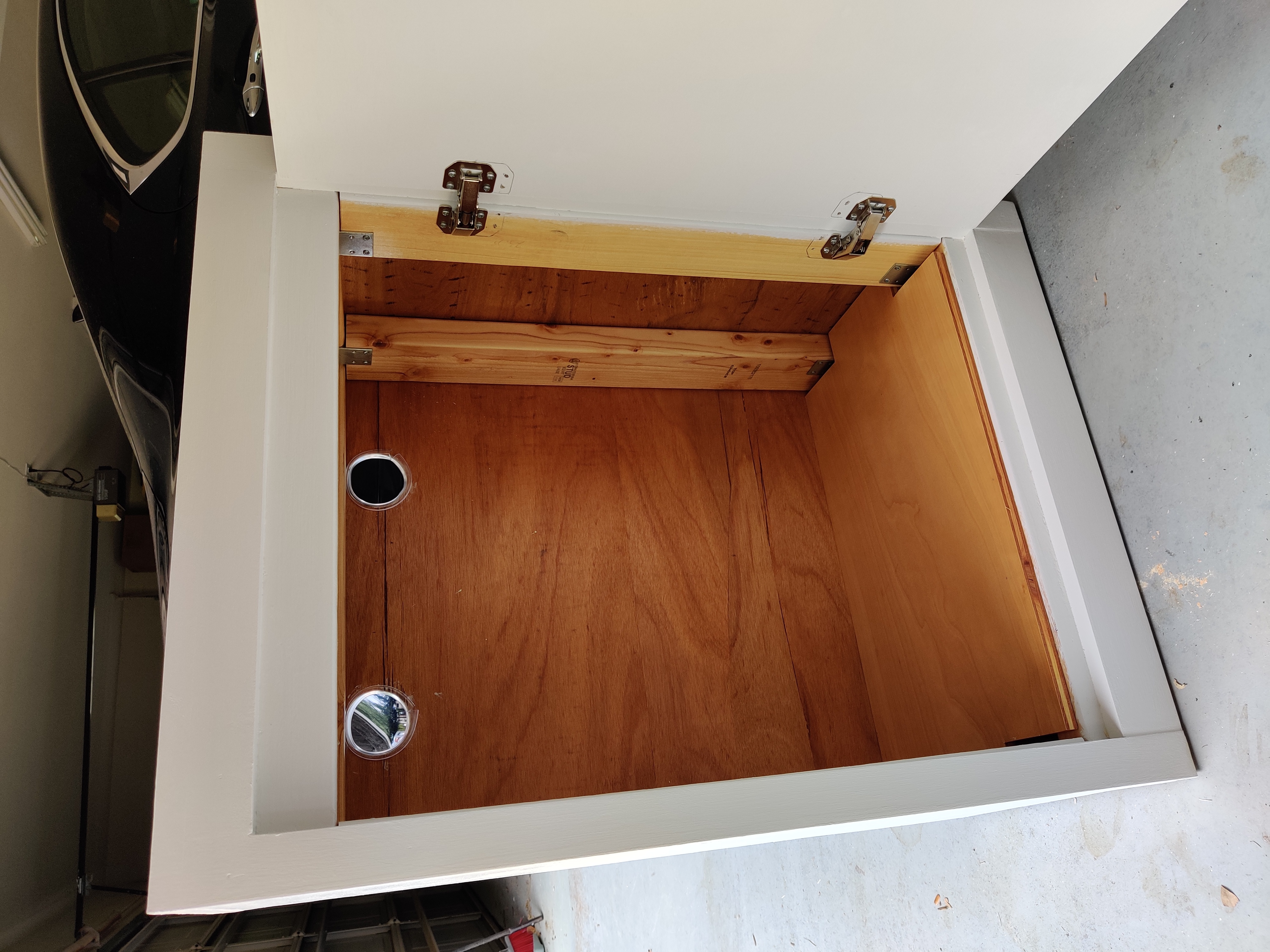 Custom Stand Open